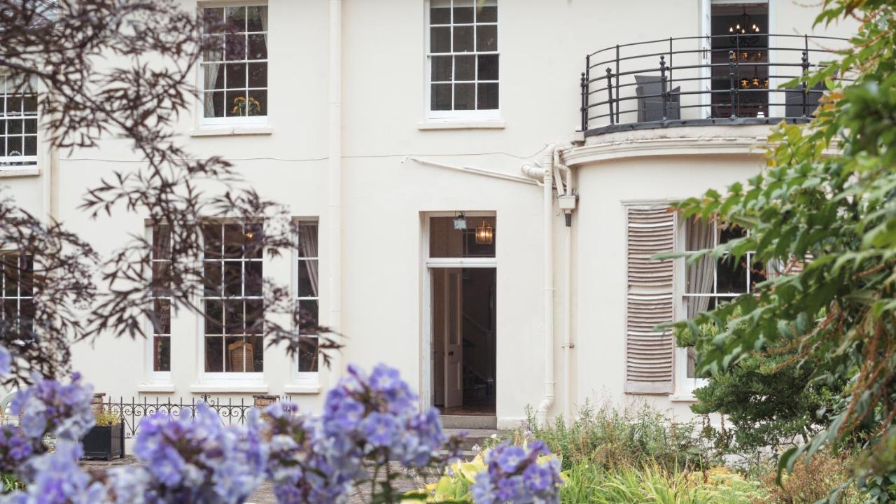 Pantybeiliau House Bed & Breakfast Gilwern 外观 照片