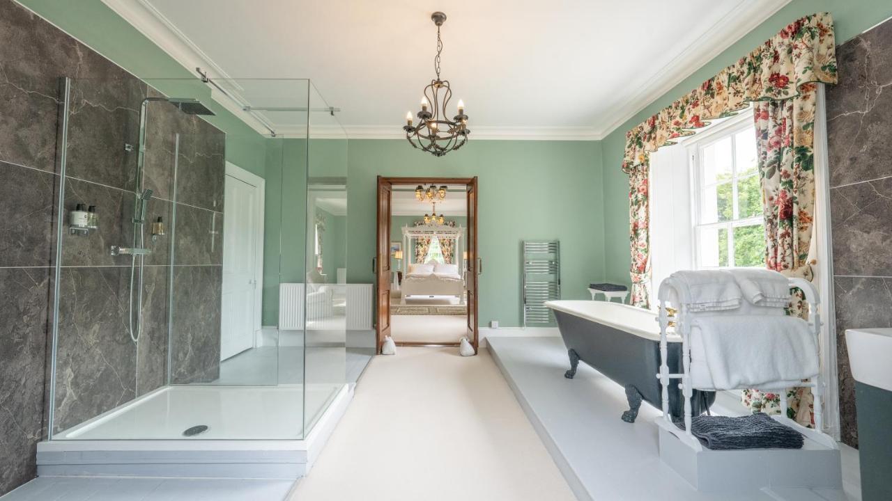 Pantybeiliau House Bed & Breakfast Gilwern 外观 照片