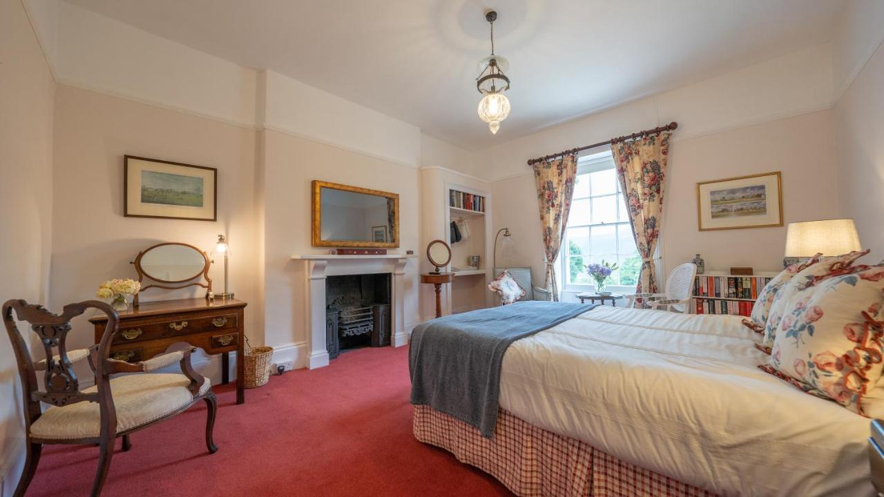 Pantybeiliau House Bed & Breakfast Gilwern 外观 照片